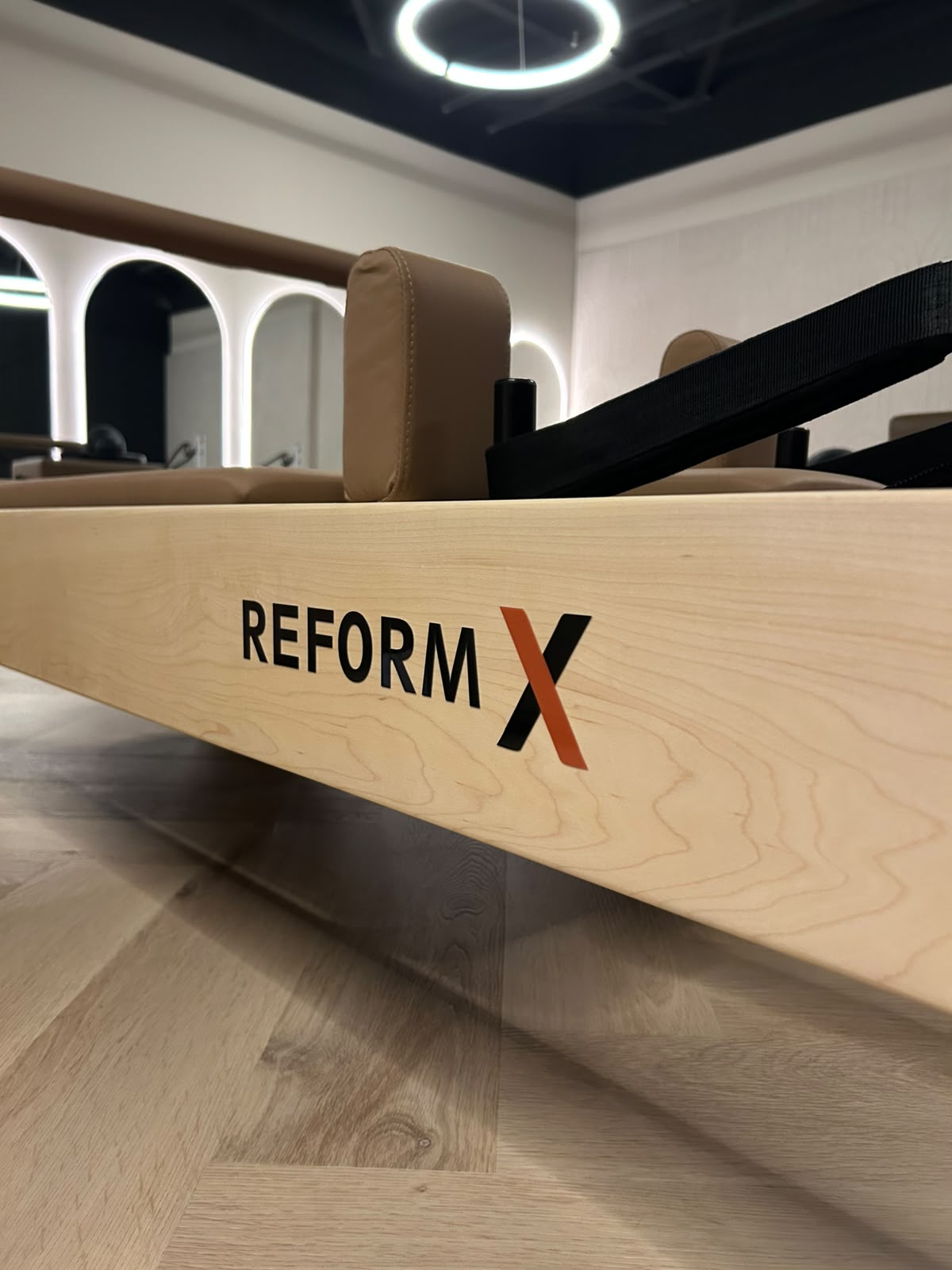 ReformX Tower Reformer Pro - De Ultieme Pilates Ervaring - ReformX