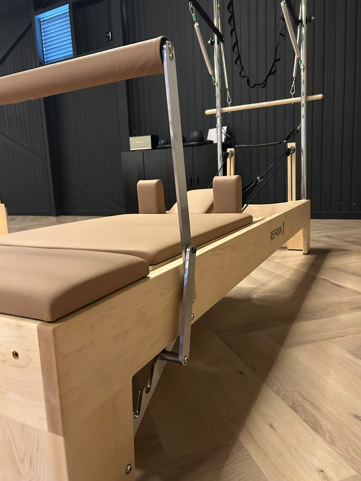 ReformX Tower Reformer Pro - De Ultieme Pilates Ervaring - ReformX